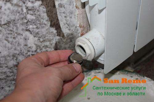 Звук льющейся воды в батарее в квартире. Почему гудят батареи