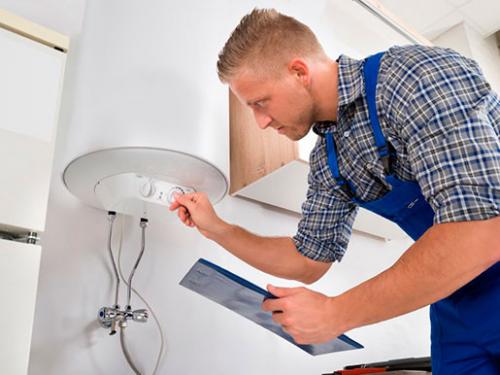 Почему шумит бойлер при включении горячей воды. Почему водонагреватель шумит при нагреве воды?