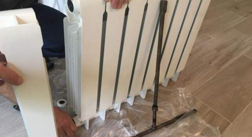 Как соединить радиаторы отопления между собой. Зачем наращивать мощность отопительных батарей