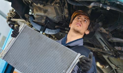Ремонт радиатора охлаждения своими руками. Как быстро устранить течь