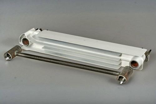 Какая теплоотдача биметаллических радиаторов отопления. Теплоотдача биметаллических радиаторов: устройство приборов, способы и место подключения