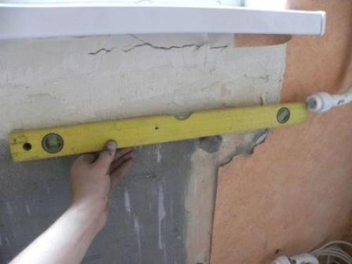 Замена секции алюминиевого радиатора. Как правильно разметить и установить кронштейны для нового радиатора отопления?