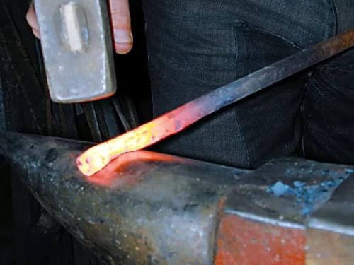 Радиаторный ключ — виды, размеры, как сделать своими руками