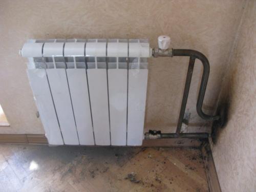 Замена радиатора отопления в квартире. Замена батарей отопления — подробная инструкция, как проложить и правильно поменять батареи (все от выбора до подключения)