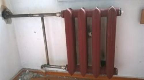 Сборка чугунной батареи. Сборка радиатора отопления своими руками: соединение секций и крепление