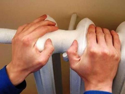 Как правильно установить чугунную батарею отопления. Пошаговая инструкция по установке чугунных батарей в квартире 03 Как правильно установить чугунную батарею отопления. Пошаговая инструкция по установке чугунных батарей в квартире 03