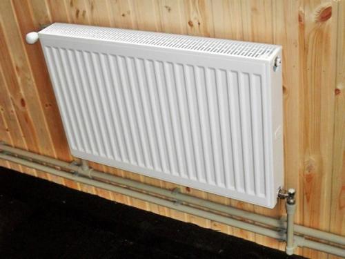 Панельные радиаторы отопления характеристики. Панельные радиаторы отопления (фото): рейтинг самых популярных стальных моделей радиаторов с нижним и боковым подключением