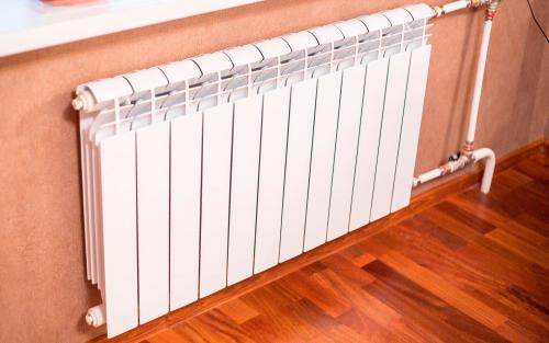 Стоит ли менять чугунные радиаторы на биметаллические. Замена чугунных радиаторов – тренд или необходимость?