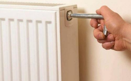 Как удалить воздух из радиатора отопления. Воздушные пробки 06 Как удалить воздух из радиатора отопления. Воздушные пробки 06