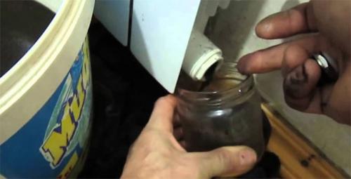 Как легко продуть батарею отопления. Почему плохо греют батареи? 04