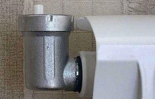 Как навсегда избавиться от воздуха в батареях отопления. Как развоздушить батареи раз и навсегда