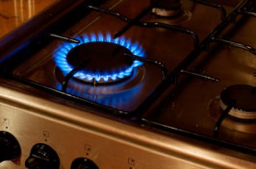 Разлил воду на плиту. Попала вода в газовую плиту, залило конфорку, что делать? 08 Разлил воду на плиту. Попала вода в газовую плиту, залило конфорку, что делать? 08