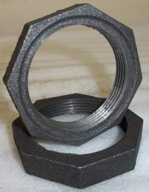 Как соединить чугунные батареи. Соединение чугунного радиатора с трубой