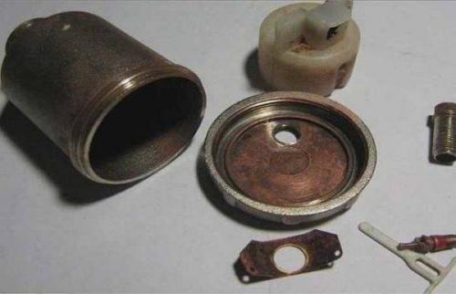 С какой батареи начинать выпускать воздух. Автоматический клапан сброса воздуха