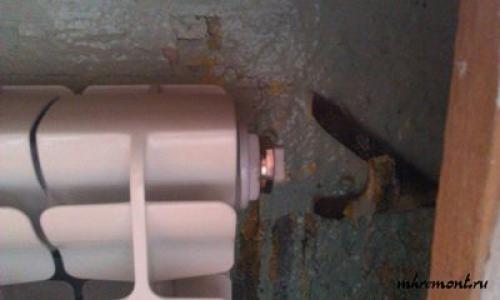 Как спустить воздух с батареи, если нет крана. Удаление воздушной пробки из радиатора отопления