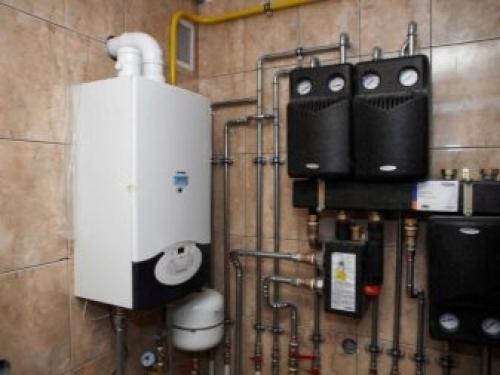 4 вида схем отопления дома газовым котлом. Виды настенных котлов для отопления дома 04