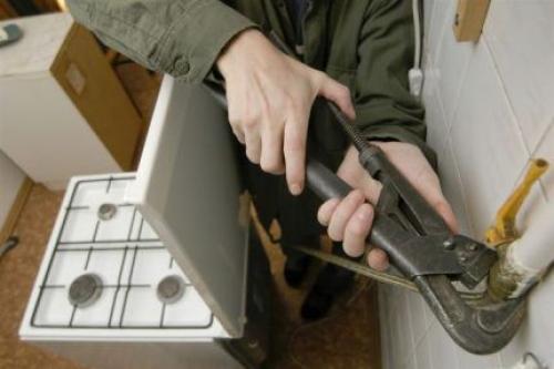 Странные звуки в трубе. Причины непонятного шума в трубе